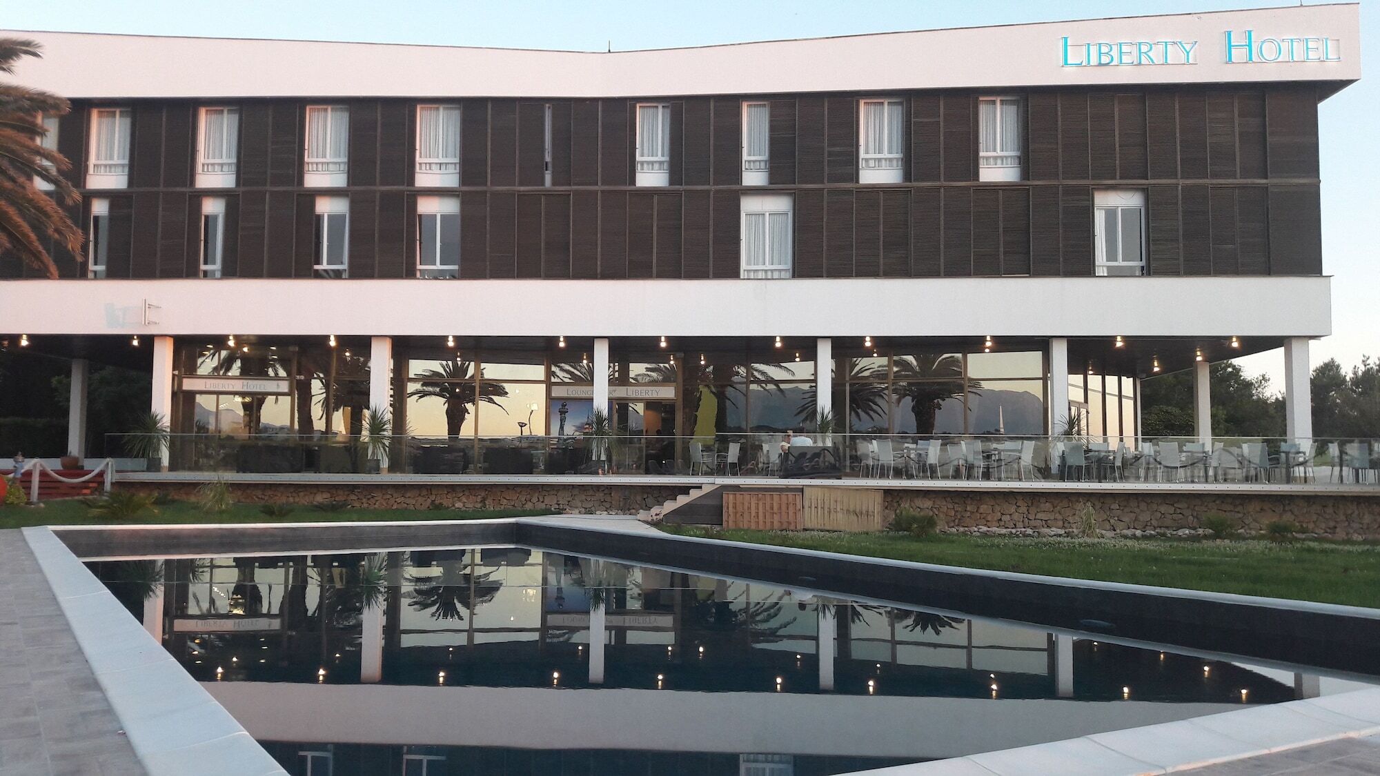Liberty Hotel Novalja Exterior foto