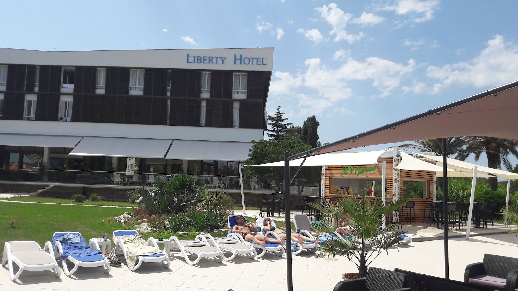 Liberty Hotel Novalja Exterior foto